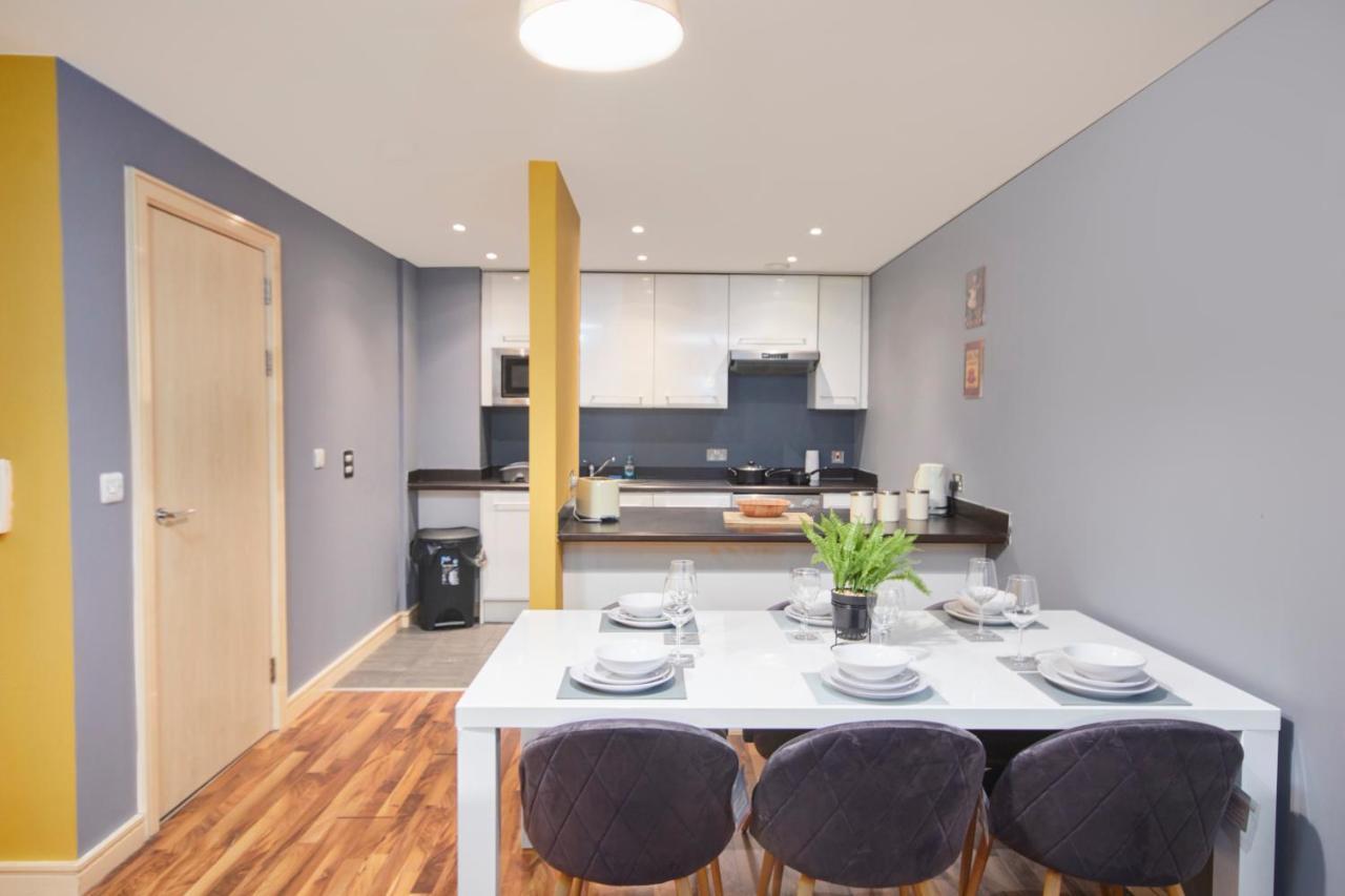 Stylish Manchester Gem - Sleeps 10! Εξωτερικό φωτογραφία