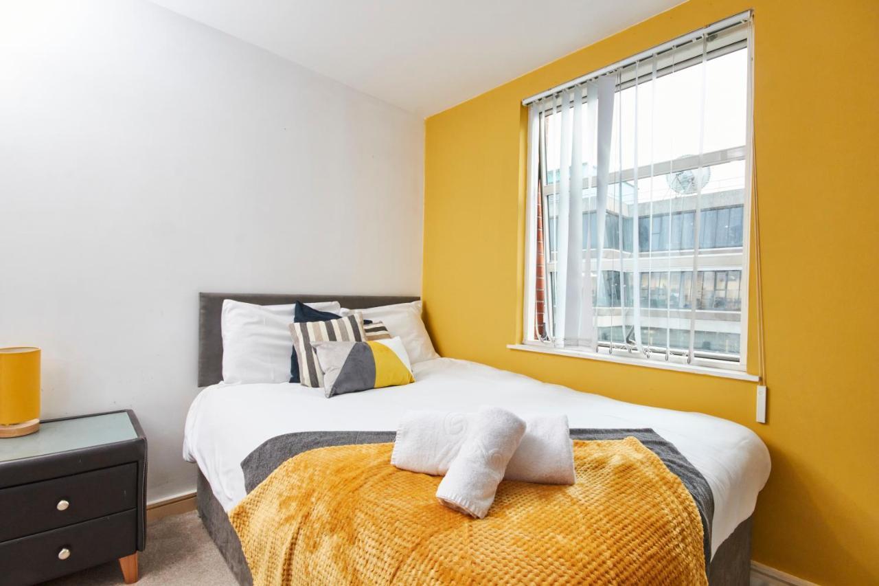Stylish Manchester Gem - Sleeps 10! Εξωτερικό φωτογραφία