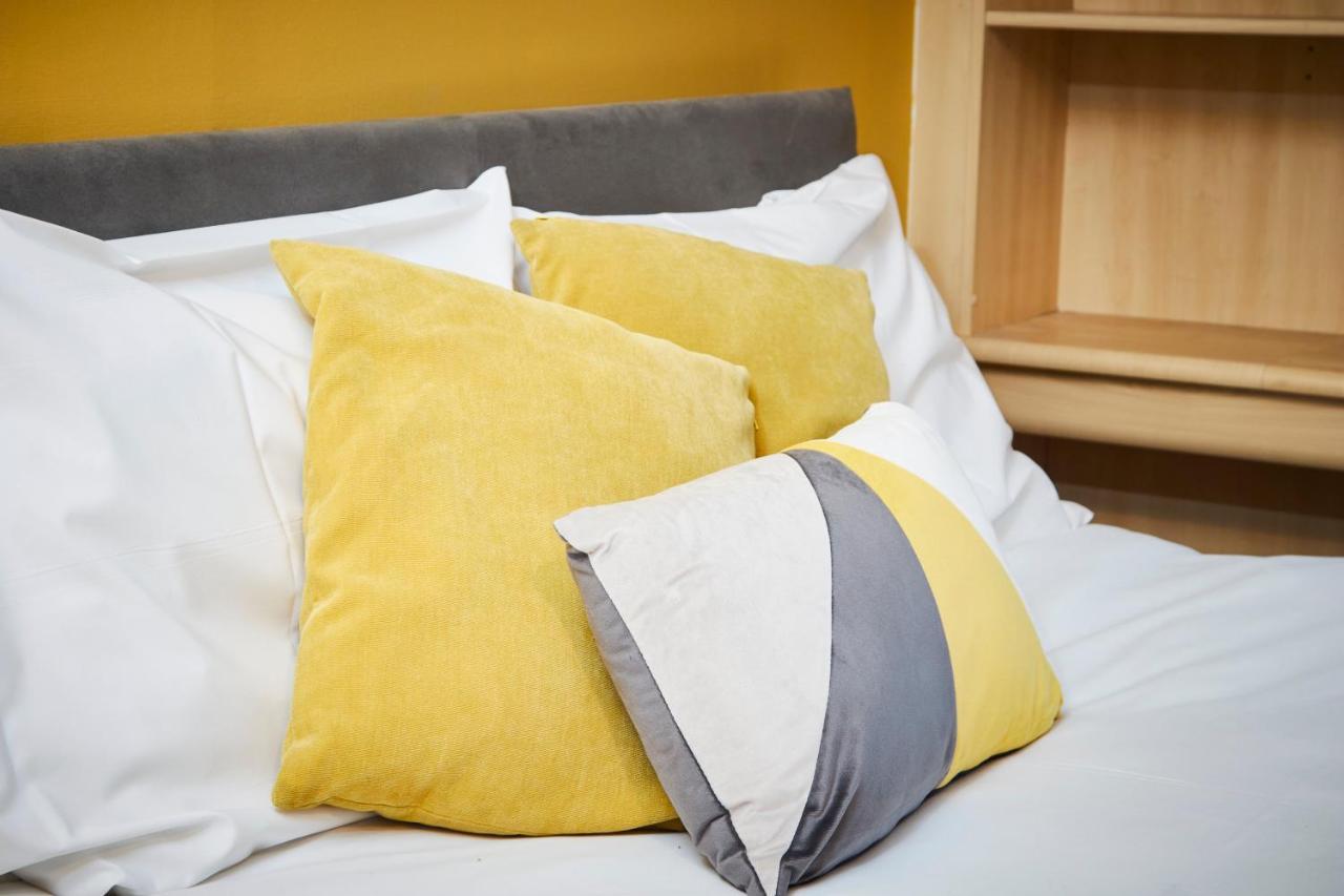 Stylish Manchester Gem - Sleeps 10! Εξωτερικό φωτογραφία